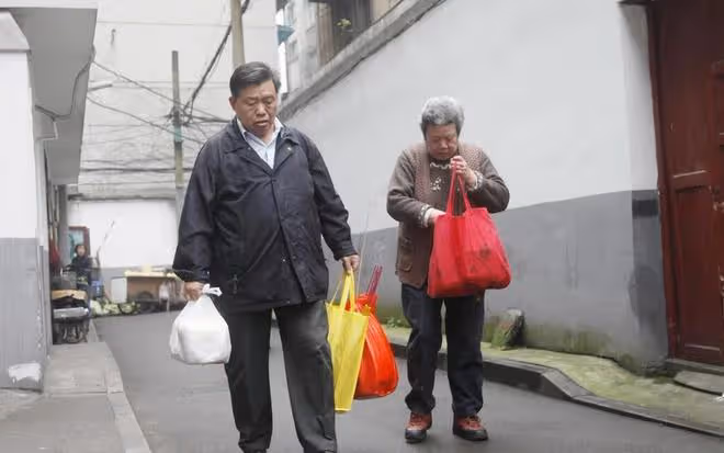 過來人的忠告:退休後,再閒也不要經常去串門,關係容易變壞