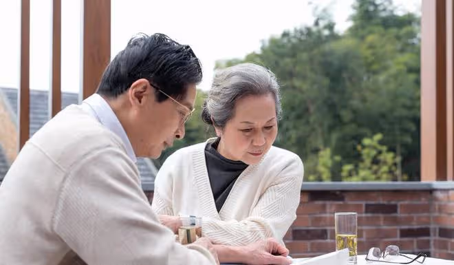 老人再婚半年就離婚,53歲阿姨:他的要求太過分,我沒法接受