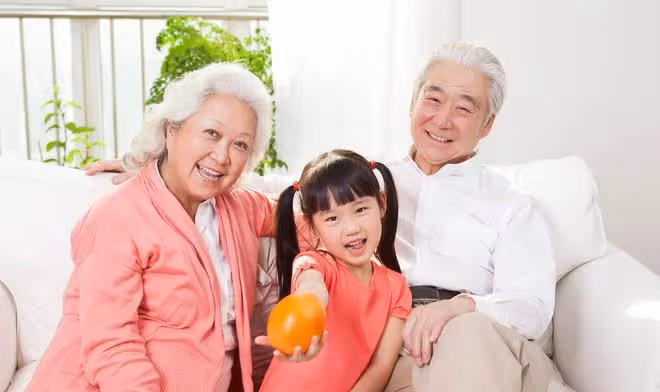 老人再婚半年就離婚,53歲阿姨:他的要求太過分,我沒法接受