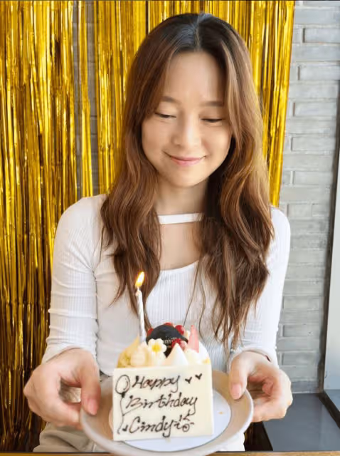TVB視帝與女星太太宣布離婚!TVB節目曝光昔日甜蜜畫面!女方今日與好友約下午茶