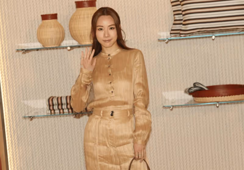 香港女星大曬性感蜜桃臀!稱努力成果就要讓看:沒修過圖