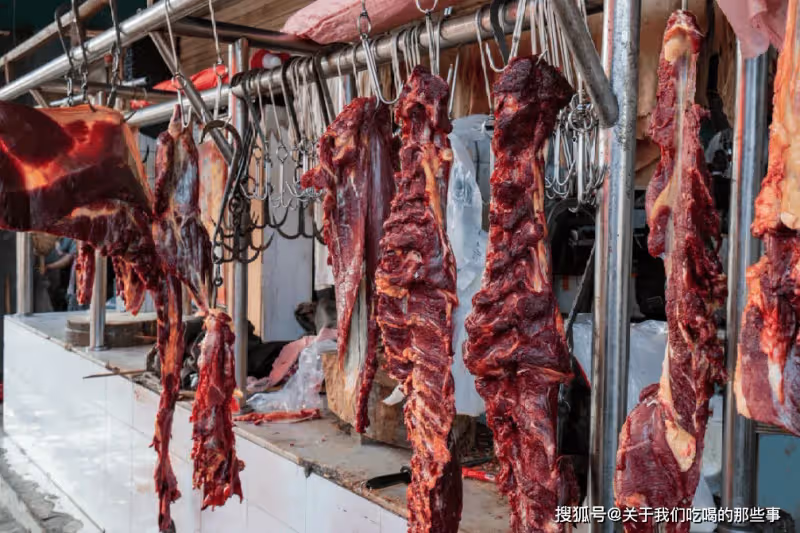 買牛肉,選「掛著的」還是「擺著的」?牢記4點,輕鬆買到好牛肉