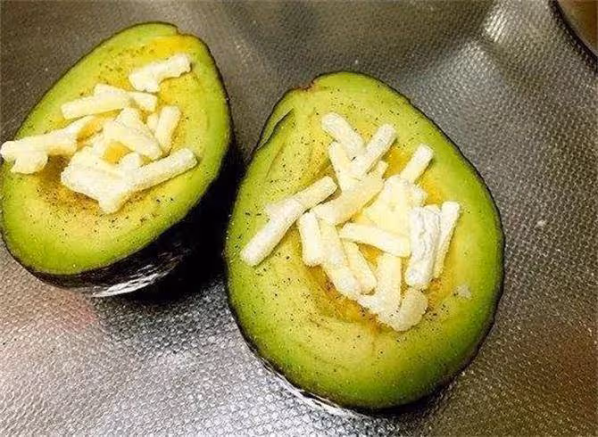 牛油果直接生吃好吃嗎?怎樣生吃牛油果更好吃?