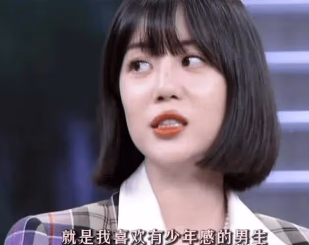 李溪芮膚白貌美找小10歲男友！被網友吐槽為「金莎2號」