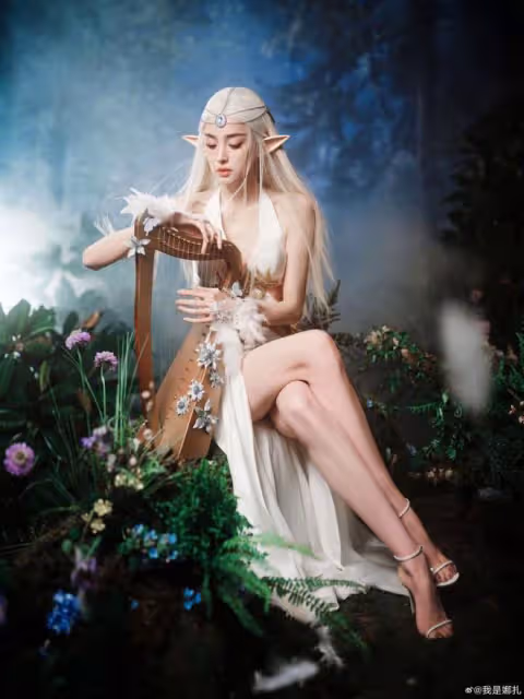 古力娜扎曬32歲慶生照，穿泳裝大秀S身材，膚白貌美超養眼