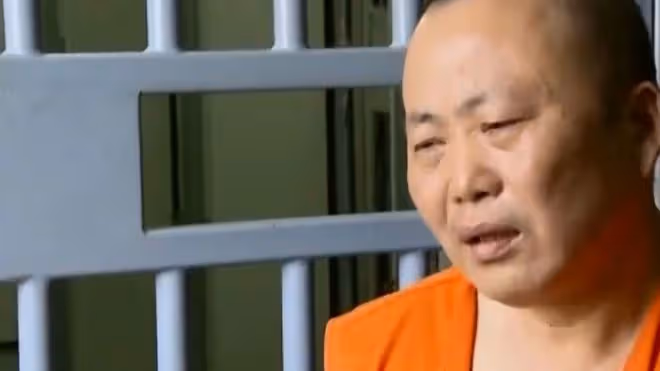 妻子遭遇車禍,50歲男子為何獨自離開?朋友:他們是真愛