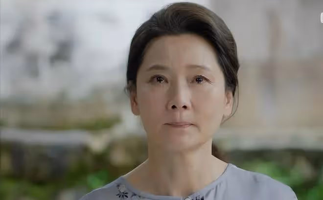 不會演別硬演！《承歡記》何賽飛一出手，觀眾看到「假吃」的離譜