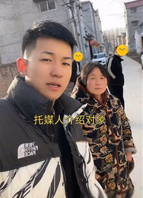 安徽一女子帶著孩子相親,對年輕小伙一見鍾情:別挑了,選我吧
