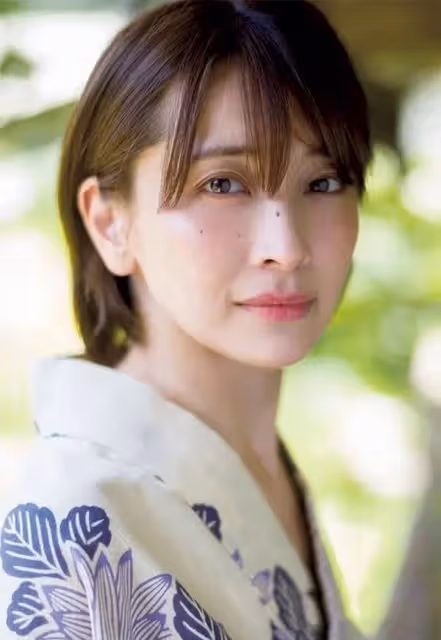 頂不住啊頂不住！山崎真實，這身材誰能頂得住嘛！