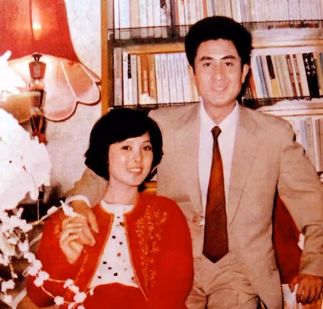 張芝華:一婚嫁郭凱敏受傷,二婚嫁大15歲畫家為妻,現在她幸福嗎