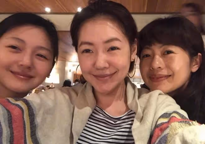大S學學伊能靜,讓孩子有雙倍的愛不好嗎?庾澄慶哈利同框做公益