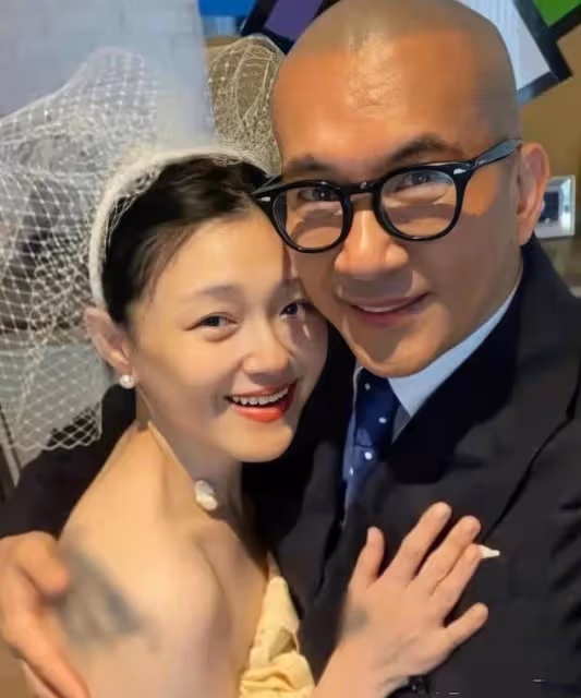 大S學學伊能靜,讓孩子有雙倍的愛不好嗎?庾澄慶哈利同框做公益