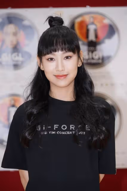 TVB人氣新人宣布做媽咪，『兒子』超級可愛，愛貓取名別有意義