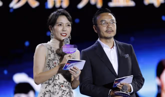 60歲TVB視帝離婚背後，是女明星為愛退圈的「喪偶式婚姻」
