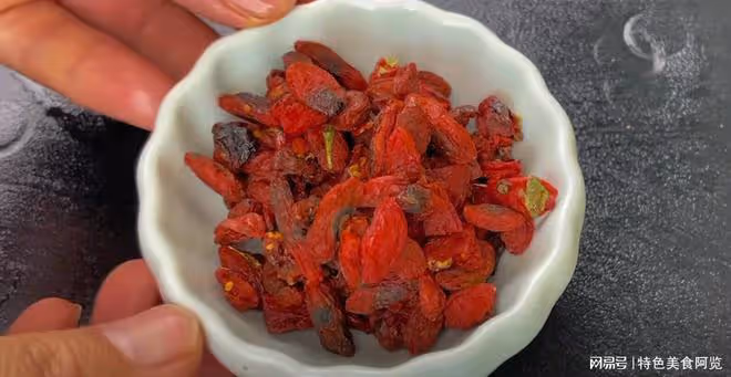 吃10斤生蚝不如吃1斤它,一周3次,健腎補腰,身體強壯有力氣!