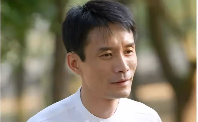 其貌不揚卻能娶江珊為妻，已經54歲的田小潔到底有何魅力？
