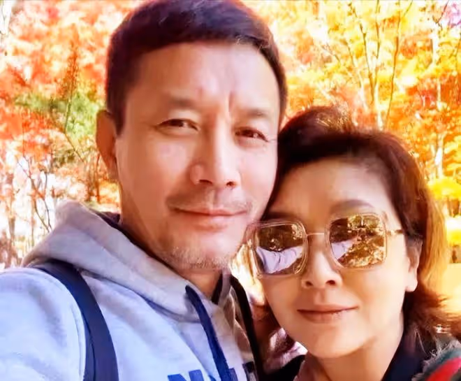其貌不揚卻能娶江珊為妻，已經54歲的田小潔到底有何魅力？
