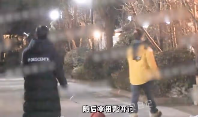 胡夏帶禮物見金晨父母，和金晨挽手遛狗好甜蜜，兩人戀情早有端倪
