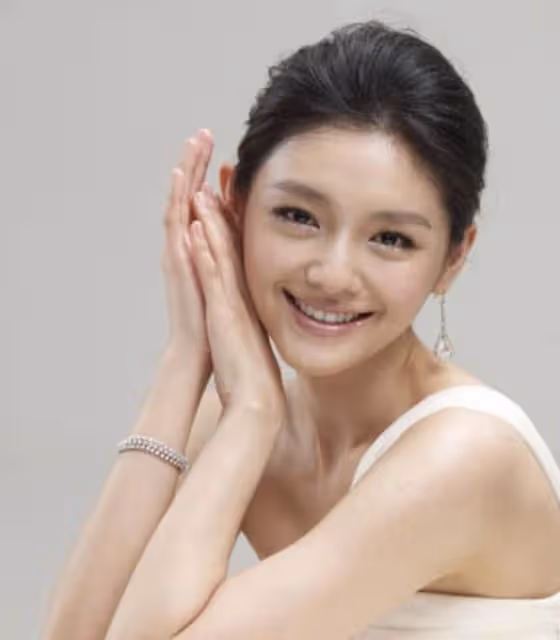 台媒曝大S具俊曄從億元豪宅搬走,知情人稱疑因錢到位後決定放手