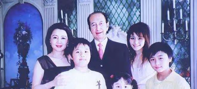 賭王女兒何超盈,「倒貼」數十億嫁東北寒門小伙,婚後怎麼樣了?