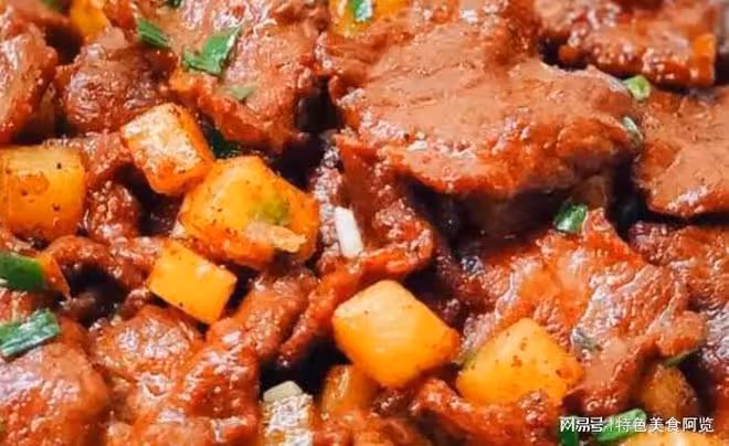 牛肉愛好者的福音,深扒黑椒土豆牛肉粒的下飯做法,嫩鮮又解饞