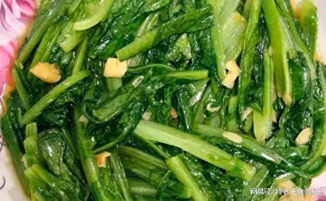 挖到寶了,這款小炒油麥菜太解饞,嫩鮮微辣,低脂下飯的瘦身菜