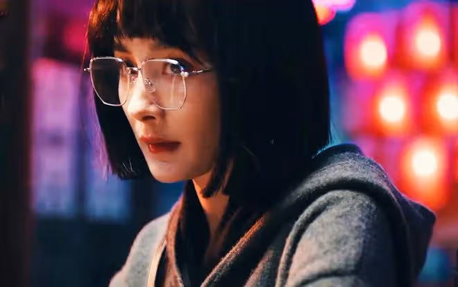 楊冪新電影票房預測難過億，導演直播都哭了，這4點是大問題