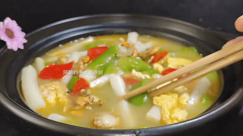 入夏後這菜使勁吃,口口鮮美「賽人參」!和年糕燉一鍋,高鉀好營養,特軟嫩