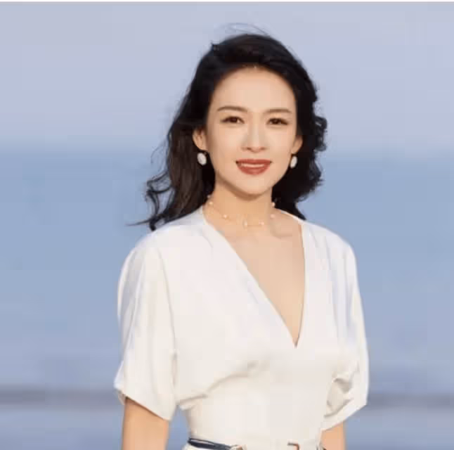 章子怡不會和汪峰復婚，被拋棄是一次重生的機會，是事業的新起點。