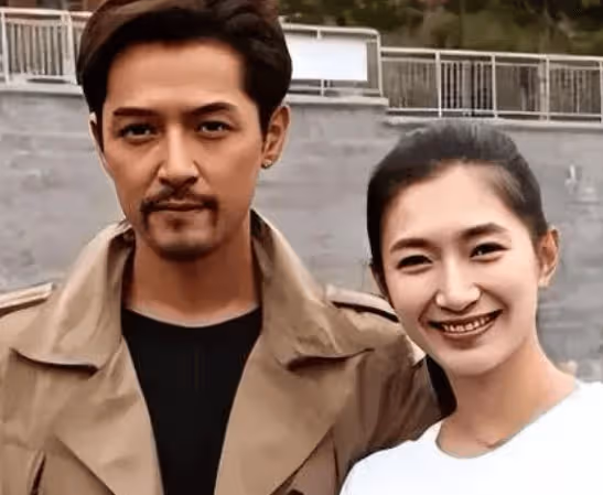 胡歌娶黃曦寧是因救過自己的命，薛佳凝與江疏影只是感情中的過客
