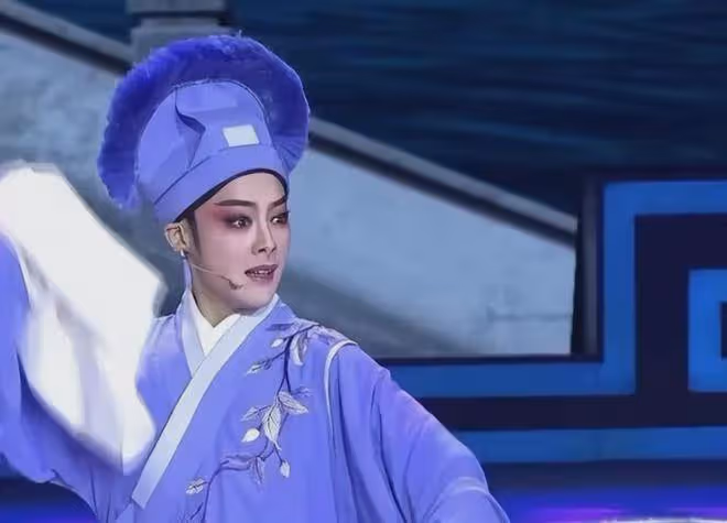 陳麗君11年前原來長這樣！五官鈍拙嘴微齙，和現在簡直判若兩人
