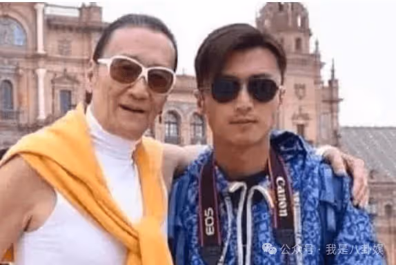 謝賢相見兒媳和孫子，謝霆鋒怒斥，會影響到我和王菲的