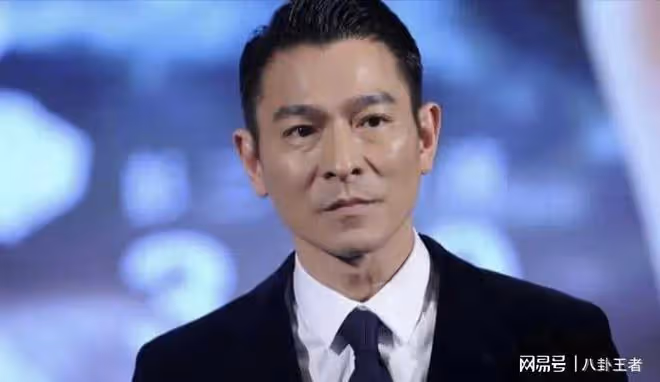 劉德華對賭欠巨款？靠演唱會賺錢還債？門票3000起步，真相來了