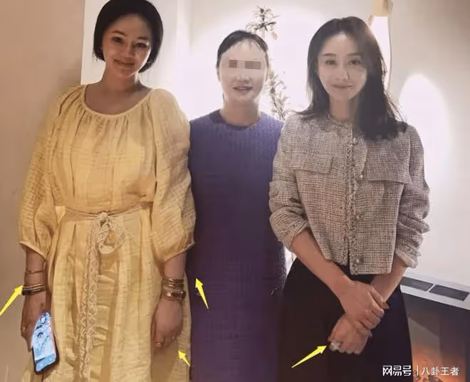 陳德容老成這樣了？穿3000外套戴巨型鑽戒聚餐，手背暴露真實年齡