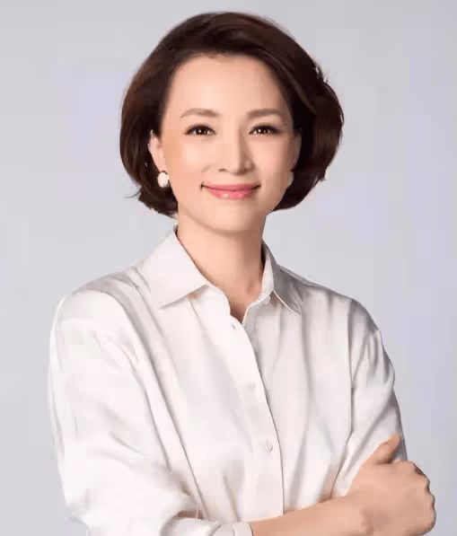 51歲董卿罕見這麼性感風騷，身穿高級灰連衣裙化身蜘蛛精，身材豐腴太迷人