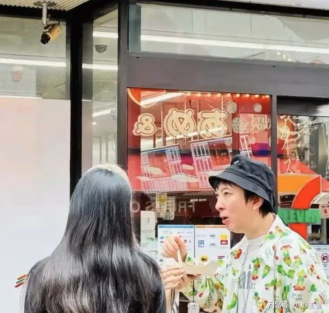 王思聰女友官宣分手！聊天記錄暴露重要訊息，王思聰可能回不來了