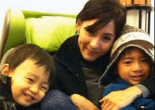 張柏芝母憑子貴，謝家容不下王菲？謝霆鋒：我這輩子都不會娶王菲的