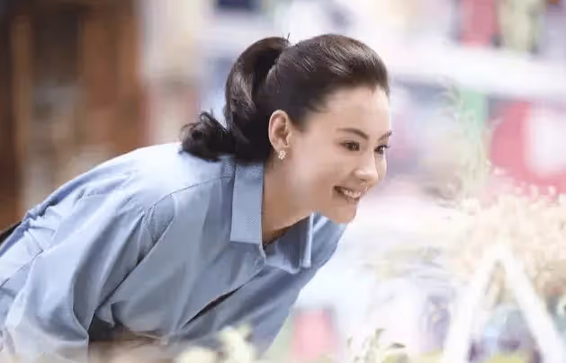 張柏芝參加謝賢壽宴，謝霆鋒不想再隱瞞承認了自己身份，謝賢終於放心了