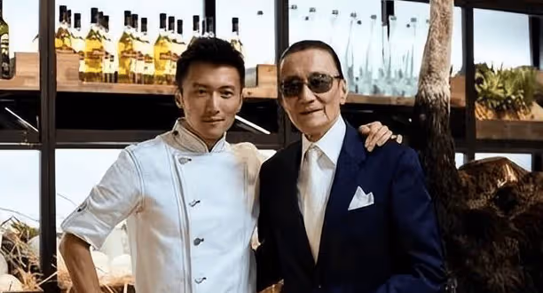 張柏芝參加謝賢壽宴，謝霆鋒不想再隱瞞承認了自己身份，謝賢終於放心了