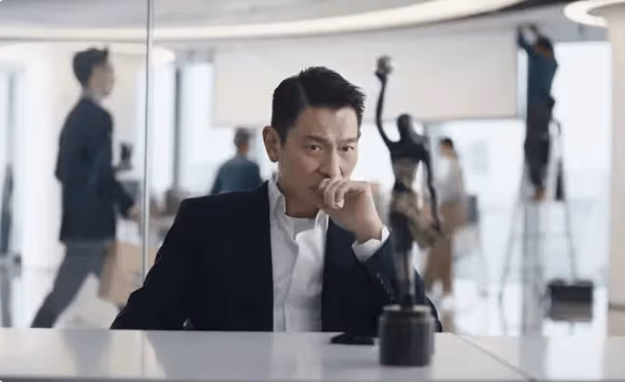 劉德華對賭失敗欠巨款？近照滿頭白髮斷崖式衰老，全國巡演狂撈金