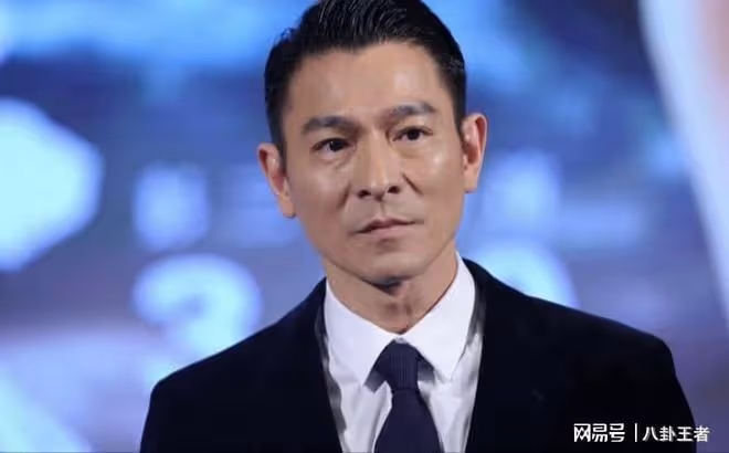 沒打算賺窮人錢？劉德華門票3000元起步，窮人不配看天王演唱會？