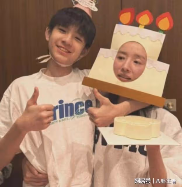 董潔曬兒子照片慶生！15歲頂頂身高近一米八，神似流川楓走紅日本