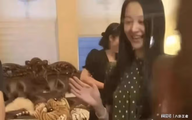 鄭爽退圈三年變大媽！三段戀情分分合合，最後一段害她最慘傷最深