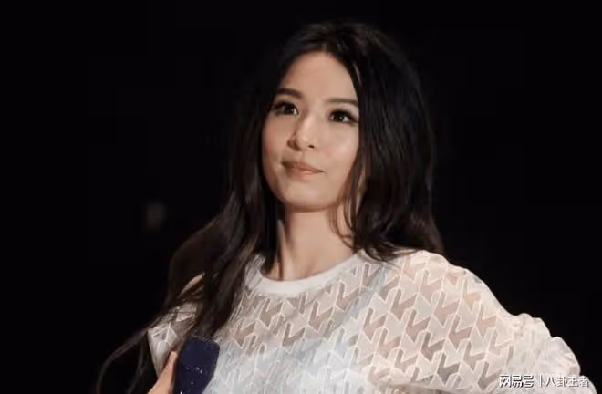 粉絲稱田馥甄來內地是被糟蹋！罵大陸網友小粉蟲，還要養她一輩子