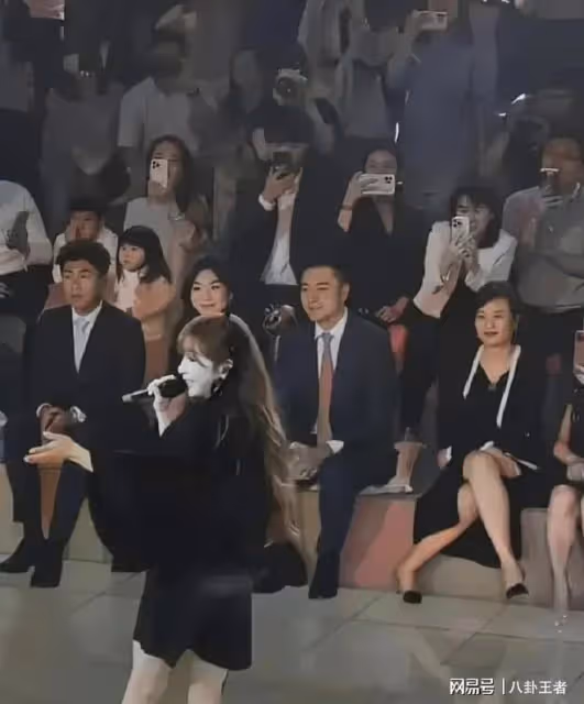 王心凌演唱會全是老總！天津文旅局局長看了一小時，嘴角沒下來過