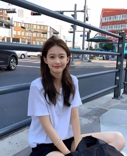 小羽官宣和王思聰分手，獲網友心疼！聊天記錄曝光王思聰真實心態