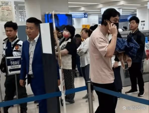 王思聰日本新歡曝光！時尚穿搭引熱議