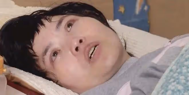 女子癱瘓在床,相戀12年的男友轉身和別人結婚:我不想被她拖累