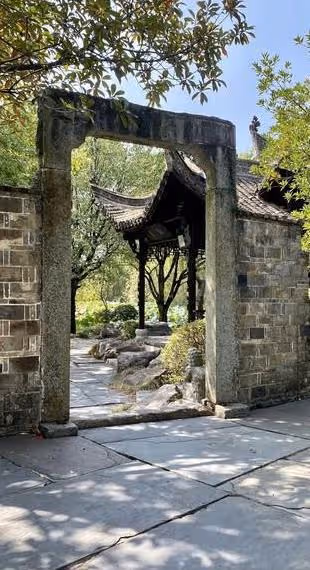 回家給婆婆辦喪事,左右鄰居的舉動讓感受到他們純樸也讓我感動