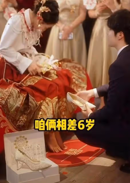 90後小伙迎娶00後姑娘,接親時提出一個請求,賓客聽到後集體笑翻